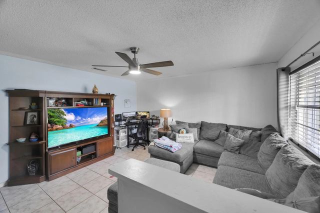 4 of 31 - 5107 Palm Drive, Fort Pierce, FL