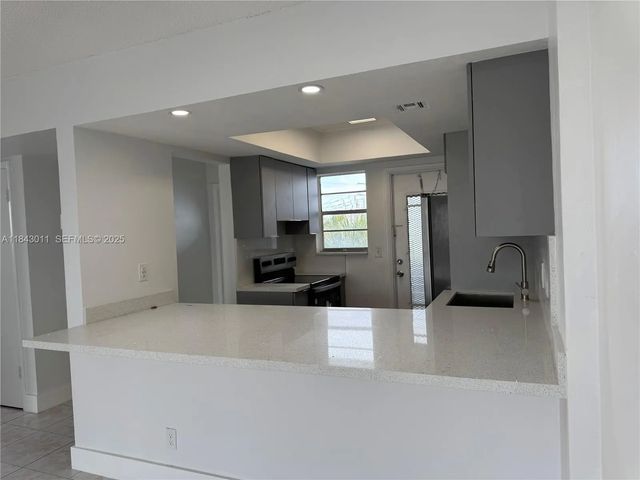 5 of 18 - 1333 E Hallandale Beach Boulevard #444, Hallandale Beach, FL