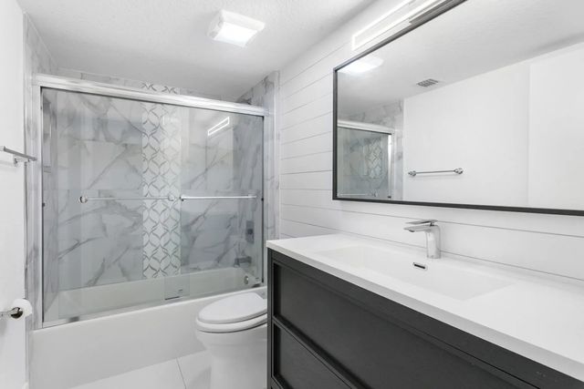 4 of 32 - 601 Seafarer Circle #101, Jupiter, FL