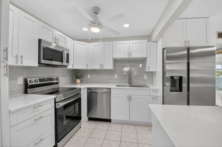 Photo of Listing #R11109041