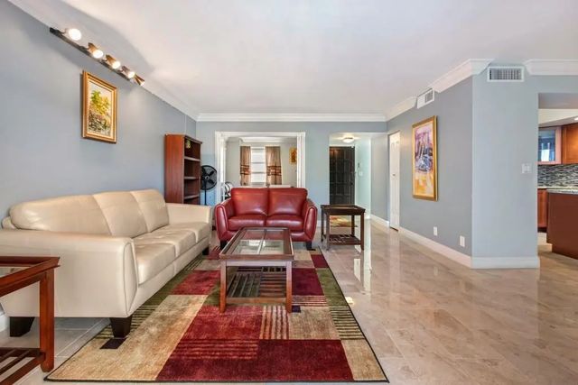 5 of 42 - 6010 S Falls Circle Drive #405, Lauderhill, FL