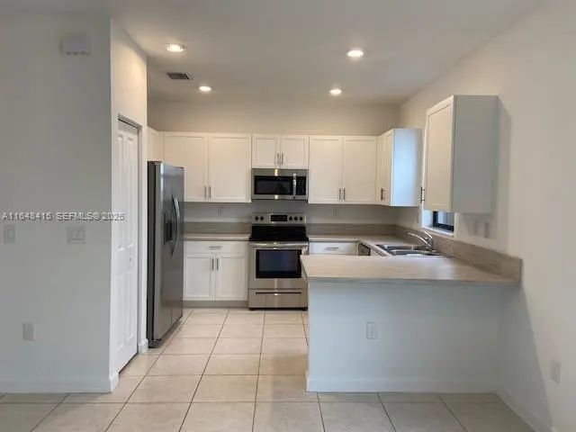 2 of 34 - 20626 Ne 5th Place #20626, Miami, FL