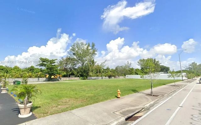 2 of 2 - 62 Sw Ave 66 Street, South Miami, FL