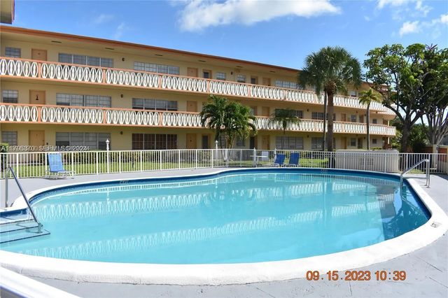 11855 Ne 19th Drive #8, North Miami