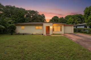 Photo of Listing #F10516213