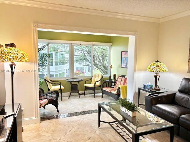 4 of 49 - 4806 Nw 36th Street #501, Lauderdale Lakes, FL