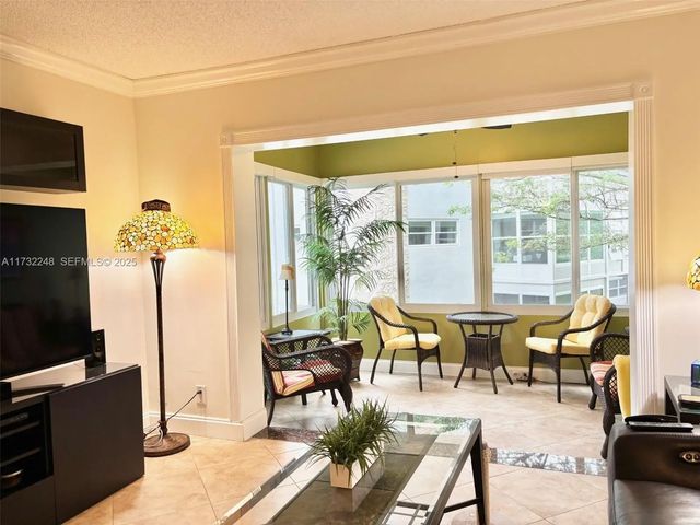 5 of 49 - 4806 Nw 36th Street #501, Lauderdale Lakes, FL