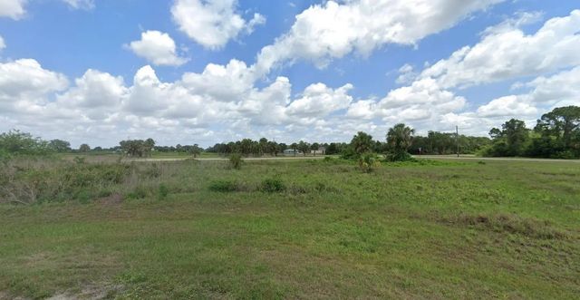 2 of 2 - 7016 Alpine Court, Port Labelle, FL