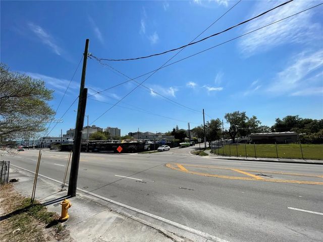 3 of 15 - 3013 Nw 54th Street, Miami, FL