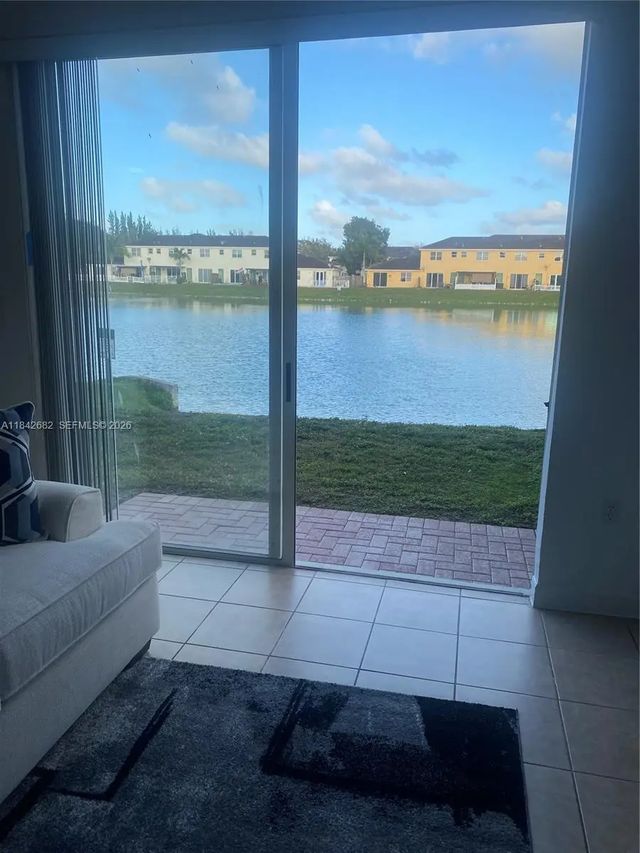 4 of 37 - 991 Ne 42nd Avenue #0, Homestead, FL
