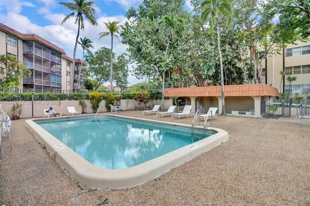 4 of 24 - 6361 N Falls Cir Drive #209, Lauderhill, FL