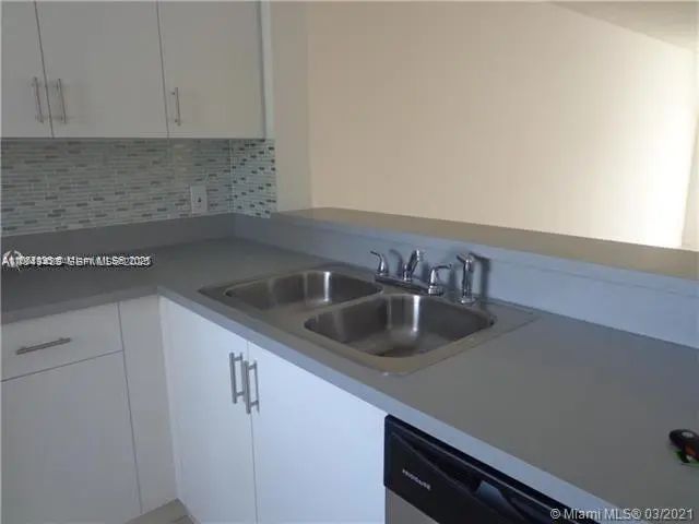 2 of 16 - 5200 Nw 31st Avenue #214, Fort Lauderdale, FL