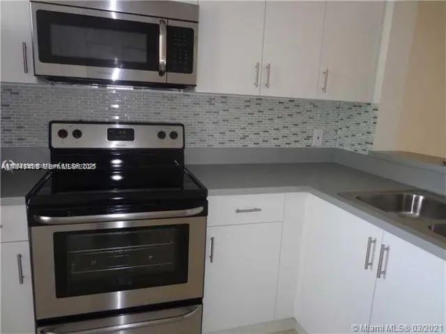 3 of 16 - 5200 Nw 31st Avenue #214, Fort Lauderdale, FL