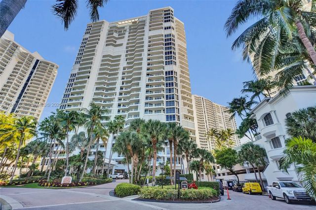 3 of 100 - 21150 Point Place #406, Aventura, FL