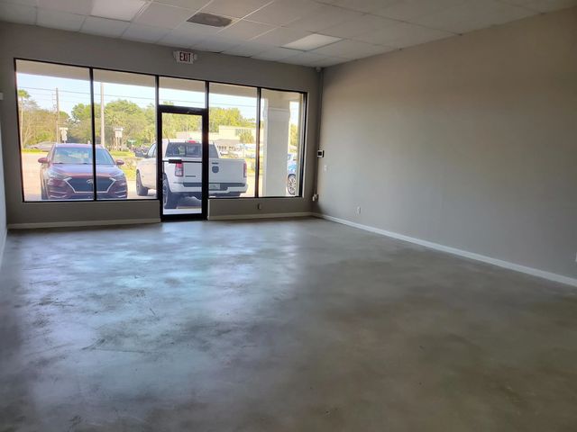 4 of 12 - 6366 Se Federal Highway #6378a, Stuart, FL
