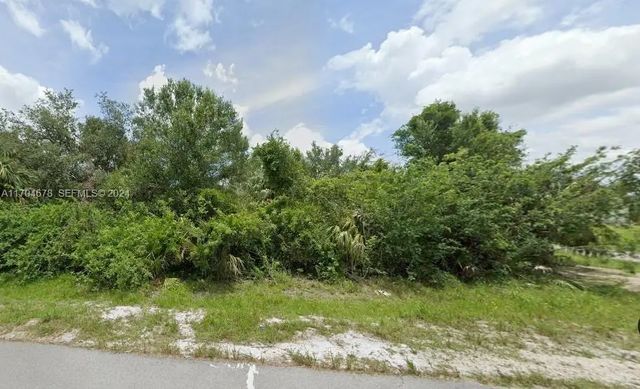 6008/6010 Lacota Avenue, Fort Myers