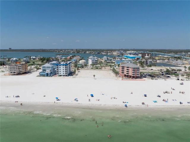 800-802 Estero Boulevard, 