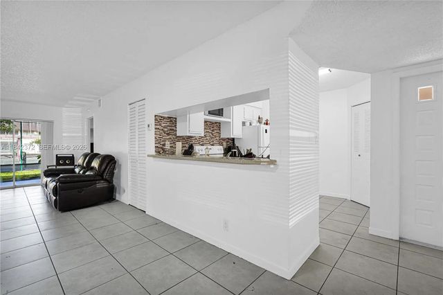 4 of 26 - 9159 Sw 141st Place #9159, Miami, FL