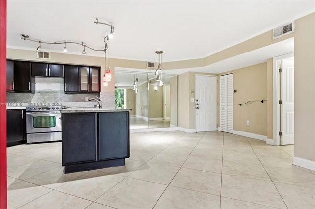 4 of 14 - 1733 Village Boulevard #108, West Palm Beach, FL