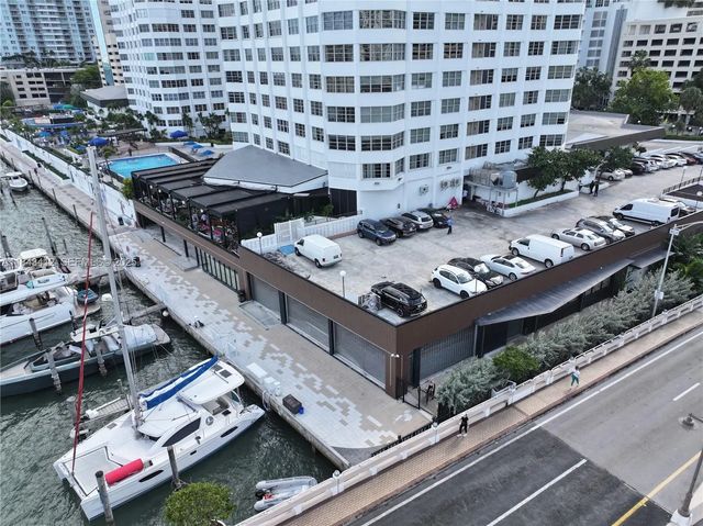 2 of 43 - 801 Brickell Bay Drive #4c041, Miami, FL