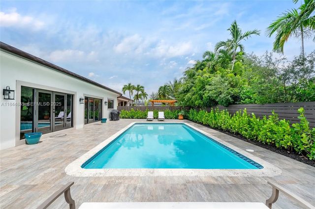 3 of 52 - 117 S Royal Poinciana Boulevard, Miami Springs, FL