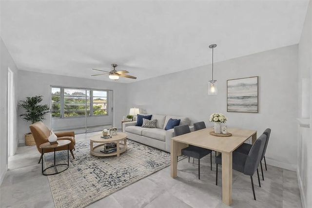 5 of 50 - 9761 Sunrise Lakes Boulevard #301, Sunrise, FL