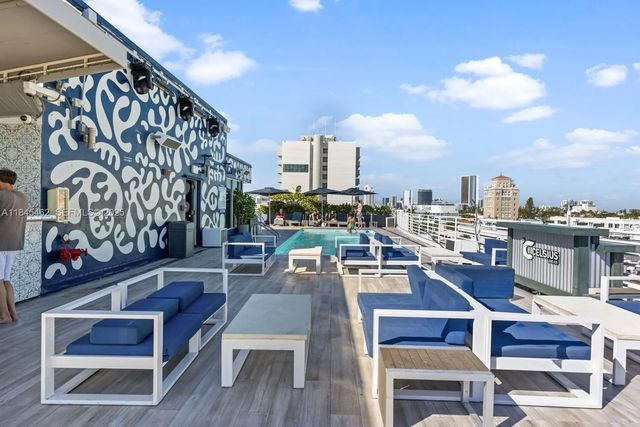 4 of 24 - 1024 Ocean Drive #a207, Miami Beach, FL