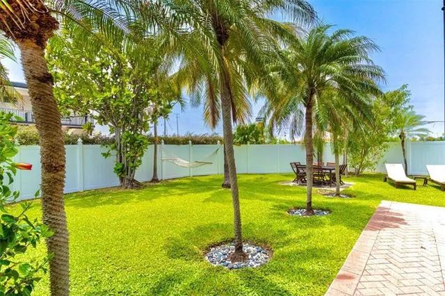 3 of 33 - 355 Virginia Street #1, Hollywood, FL