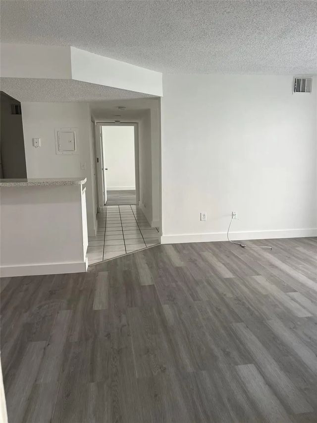 3 of 14 - 18860 Nw 57th Avenue #106, Hialeah, FL