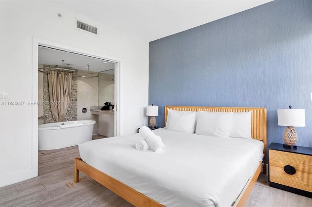 3 of 4 - 1060 Ocean Drive #d303, Miami Beach, FL
