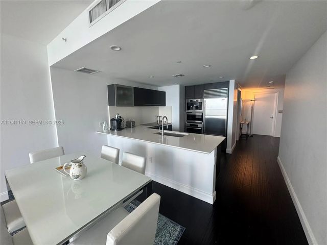 3 of 33 - 17001 Collins Avenue #1002, Sunny Isles Beach, FL