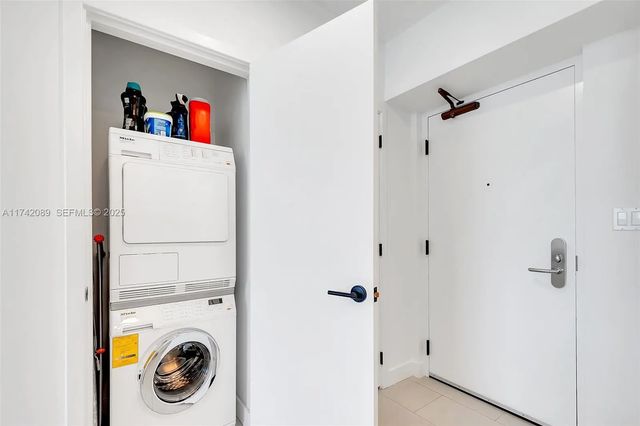 4 of 25 - 6799 Collins Avenue #312, Miami Beach, FL