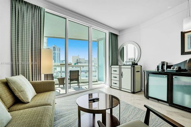 4 of 58 - 4391 Collins Avenue #915, Miami Beach, FL
