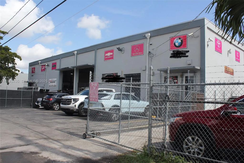 N/A, Doral