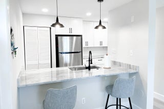 Photo of Listing #R11109910