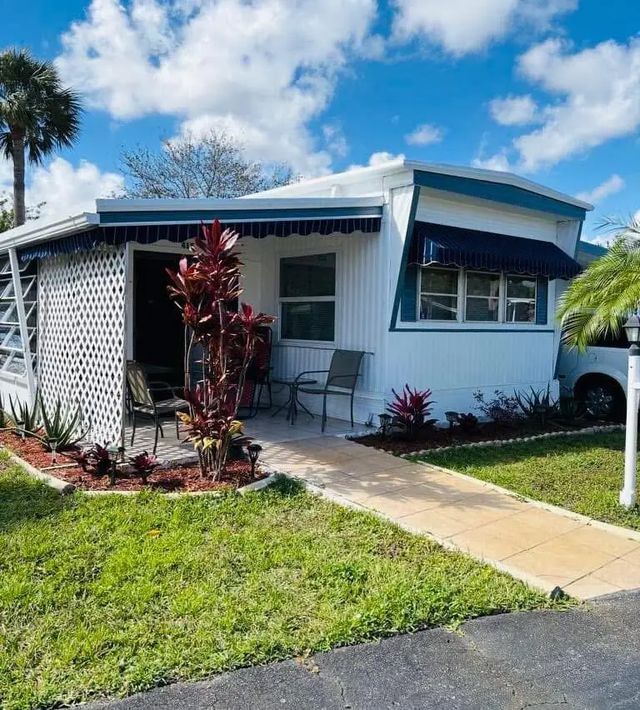 415 Gardenia Court, Deerfield Beach