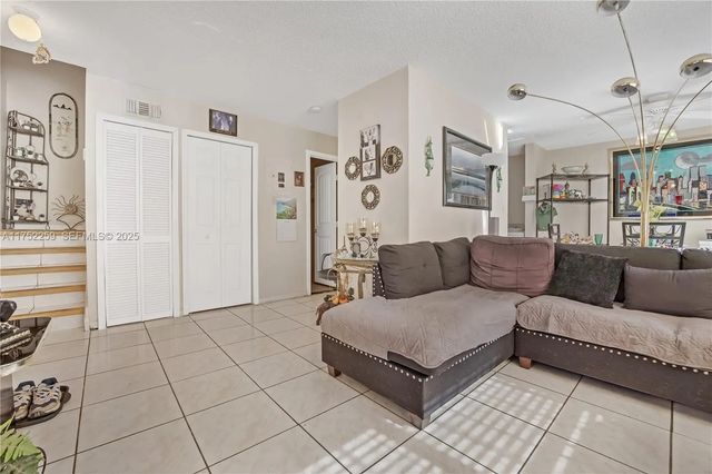 5 of 21 - 265 Ne 12th Avenue #265, Homestead, FL