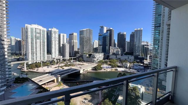 90 Sw 3rd Street #2204, Miami