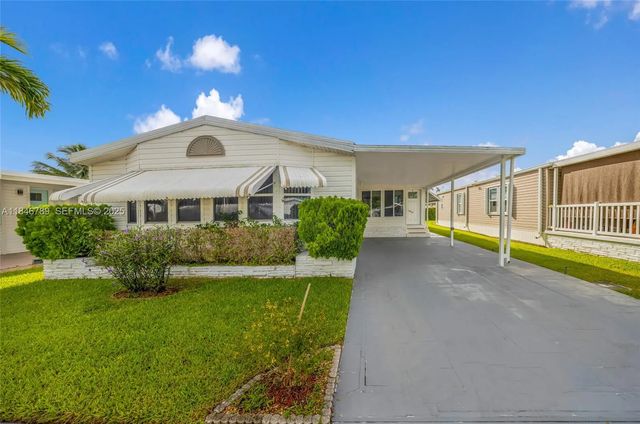 2 of 37 - 5298 Nw 4th Terrace, Deerfield Beach, FL