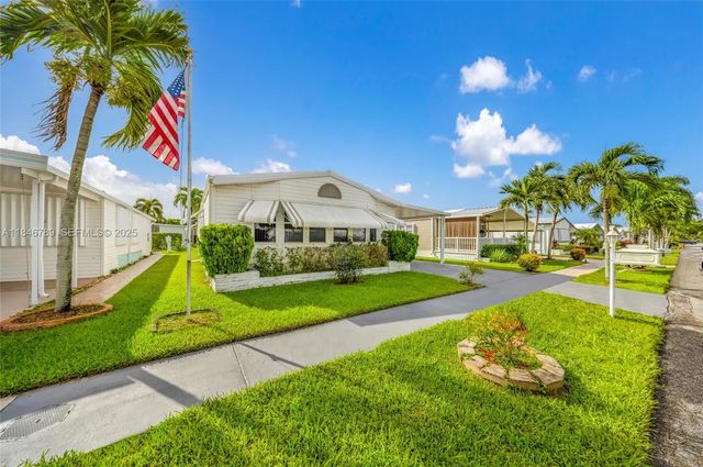 3 of 37 - 5298 Nw 4th Terrace, Deerfield Beach, FL