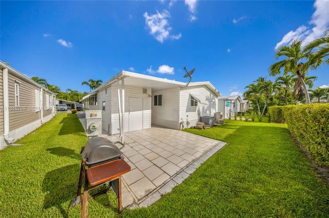 5 of 37 - 5298 Nw 4th Terrace, Deerfield Beach, FL