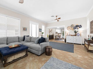 Photo of Listing #F10516300