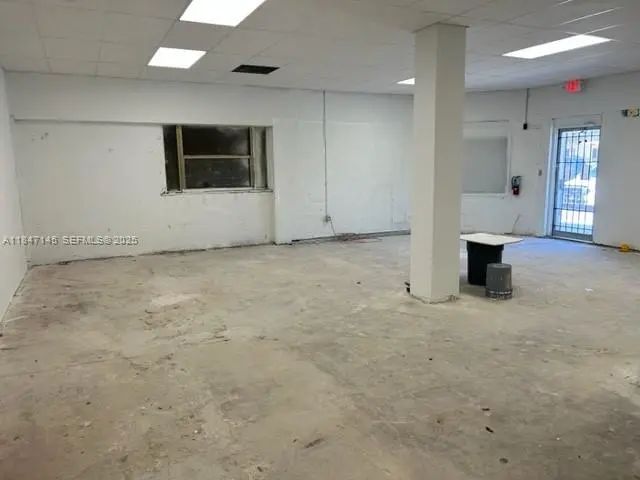 4 of 8 - 1400 Sw 6th Street, Miami, FL