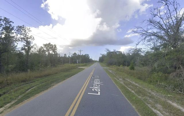 2 of 3 - 1504 Lakeview Trail, Interlachen, FL