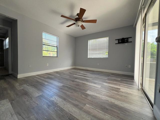 5 of 16 - 1514 Sw Mercedes Avenue, Port St. Lucie, FL