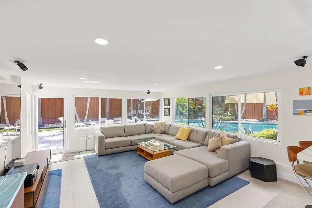 2632 Nw 3rd Avenue, Wilton Manors