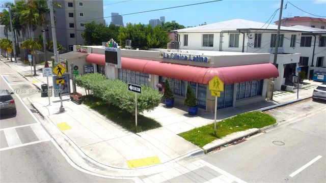 1058 Sw 1st Street, Miami