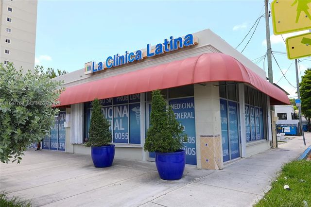 3 of 13 - 1058 Sw 1st Street, Miami, FL