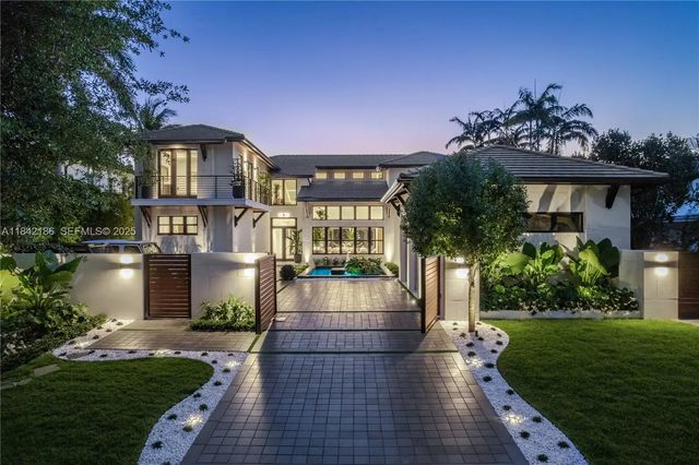 3 of 99 - 4241 Palm Lane, Miami, FL