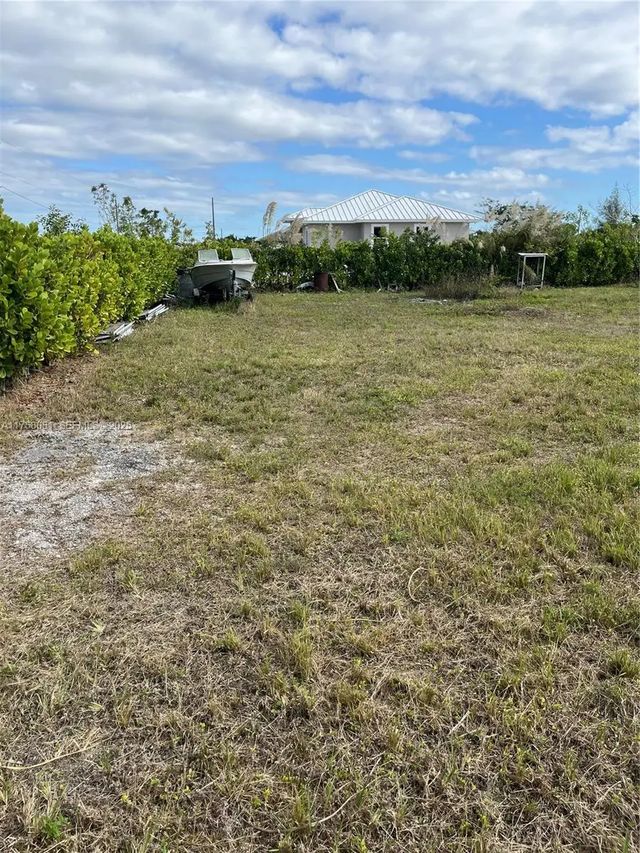 4 of 5 - 189xx Sw 354, Florida City, FL
